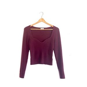 Wilfred | maroon form fitting sweater | US M